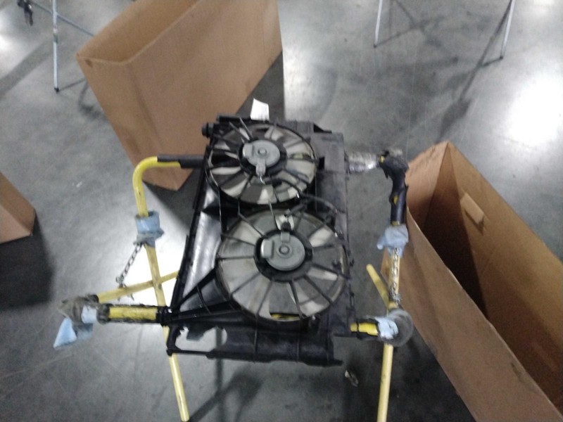 2018 Toyota RAV4 Engine Cooling Fan Motor OEM Silver 135497 87K Miles