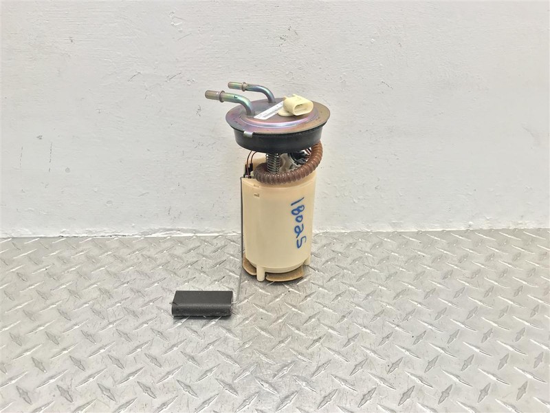 02 03 04 GMC ENVOY BRAVADA 4.2L GAS FUEL TANK PUMP OEM 15077623