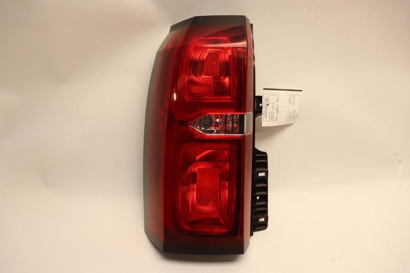 2015-2020 CHEVY TAHOE REAR LEFT DRIVER SIDE TAIL LIGHT BRAKE LAMP OEM