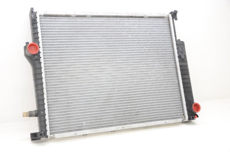 1999-2002 BMW Z3 Roadster Radiator Assembly