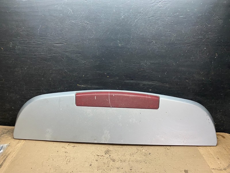 2006 - 2009 Land Range Rover Sport Rear Trunk Light Lift Gate Spoiler V2545 DG