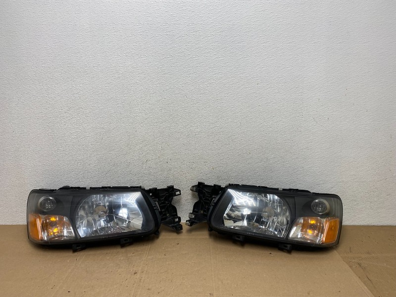 2003 2004 Subaru Forester Left+Right Headlights Halogen DEPO AE5075 DW