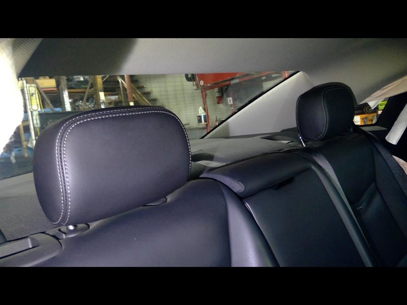 2017 XTS 2 Rear Headrests 1629791