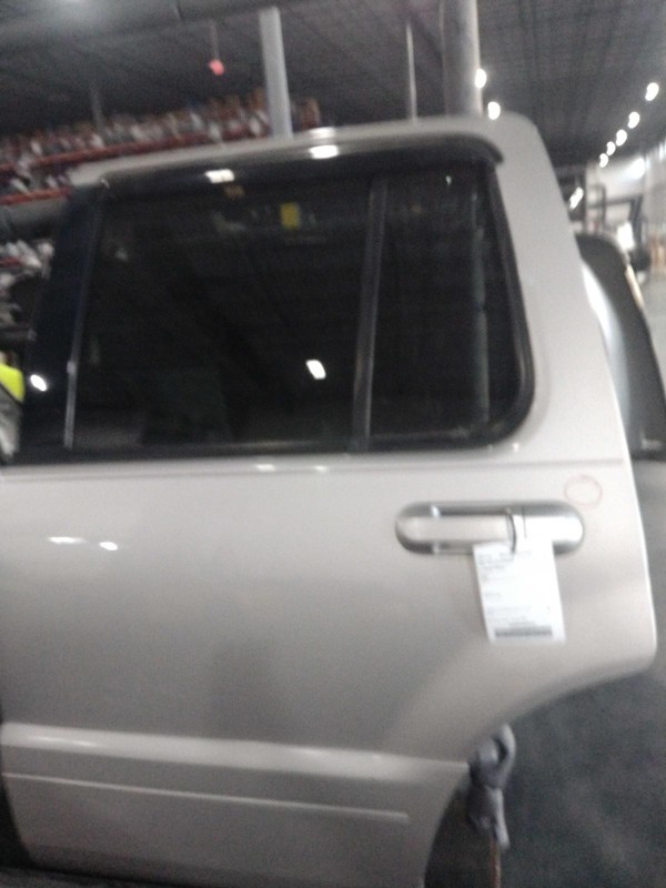 2007 Mercury Mountaineer Left Rear Door Silver Used 1 Ding 210K Miles