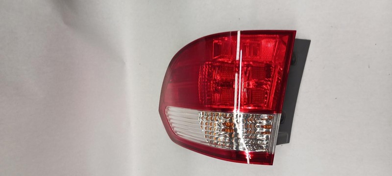 2006 HONDA ODYSSEY Right passenger Taillight quarter mounted OEM 05 06