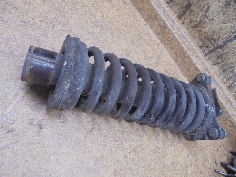 2003 Jeep Liberty Sport 3.7L 3.7 L Left Front Shock Strut Suspension Spring 03