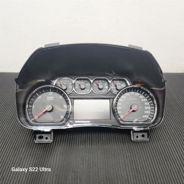 14-15 Chevrolet Silverado 1500 Speedometer Cluster (UDD) Assembly OEM 23448515