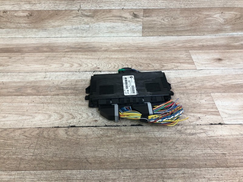 MINI COOPER R56 OEM FRONT LIGHT FOOTWELL BODY CONTROL MODULE 2007-2014 3