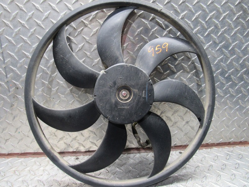 13 14 NISSAN SENTRA ENGINE RADIATOR COOLING FAN BLADE MOTOR