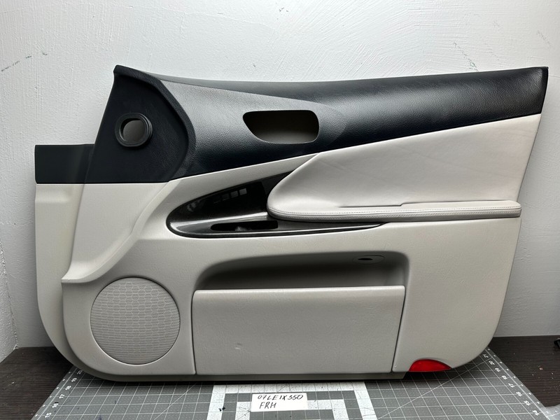 06-07 Lexus GS FRONT RIGHT INTERIOR DOOR PANEL TRIM OEM