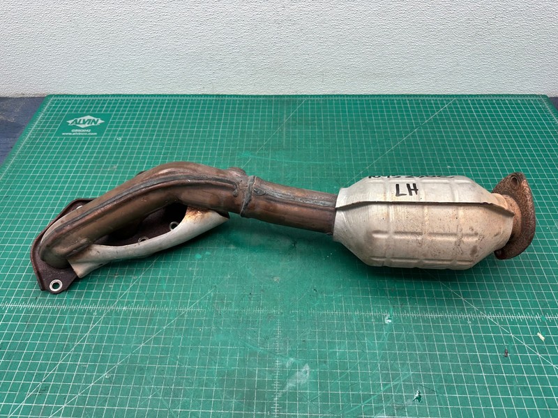 08-10 Lexus IS250 2.5L ENGINE LEFT SIDE EXHAUST MANIFOLD OEM