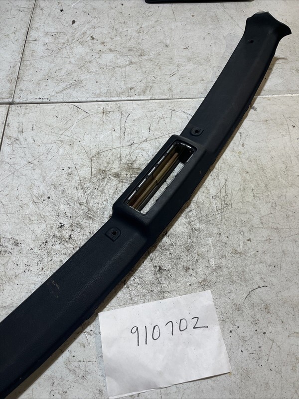 1997 BMW 318i Latch Cover 325- 51448165280