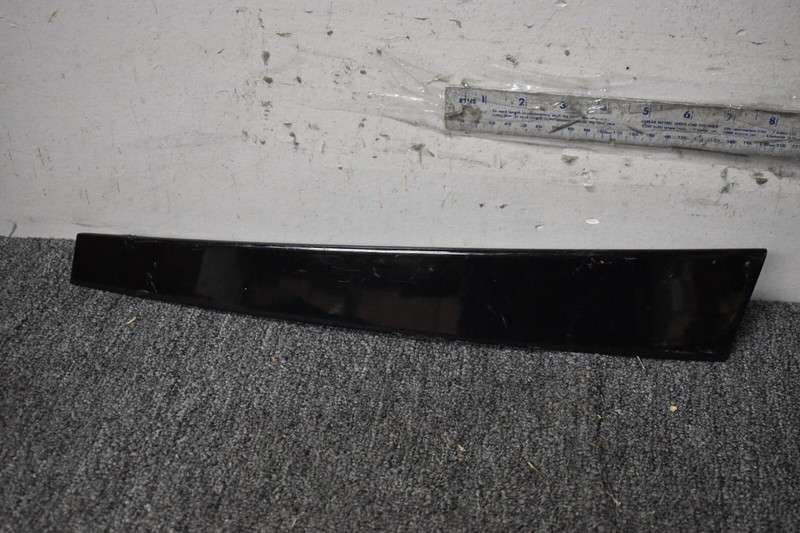 MASERATI QUATTROPORTE RIGHT REAR DOOR OUTER B PILLAR MOLDING FACTORY OEM