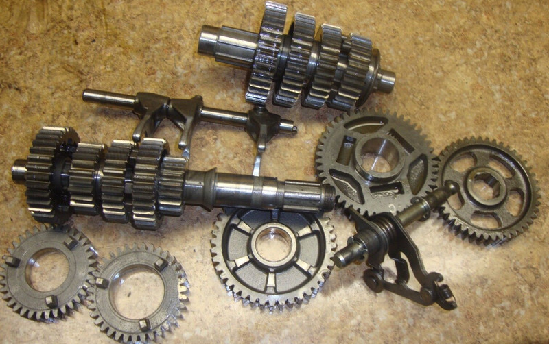 1985 Yamaha XV700 XV 700 Virago Engine Transmission Gear Shift Fork Drum Motor
