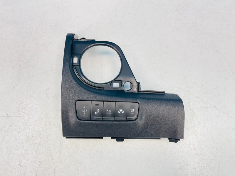 18–23 HYUNDAI KONA DASH SWITCH PANEL TRIM COVER CONTROL BUTTONS84780-J9000 oem