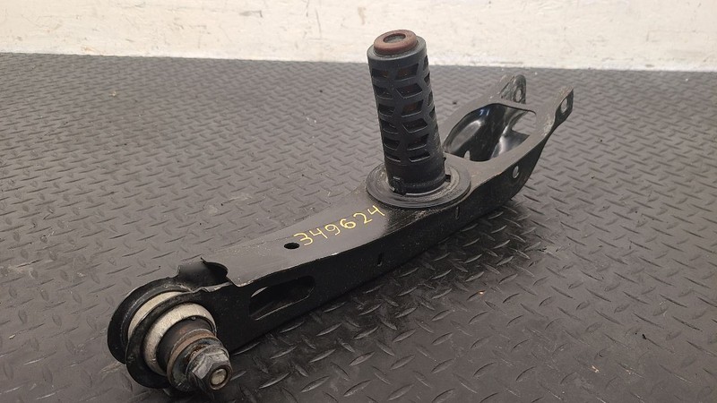 18-24 Chevrolet Traverse Rear Lower Control Arm OEM 84143517