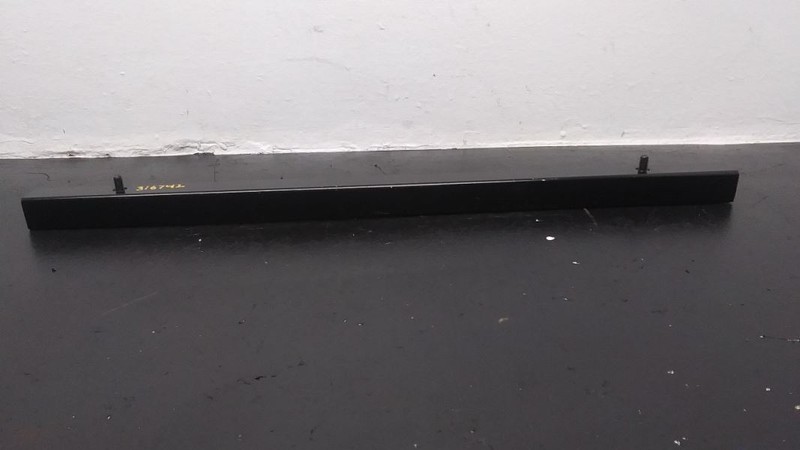 19-23 Mersedes-Benz Sprinter Front Door Stiffener Reinforcement OEM 9077203100