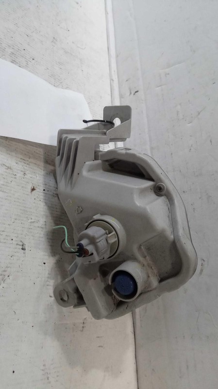 2020 Nissan Altima Right Fog Light Assembly Black OEM 668046 92K Miles