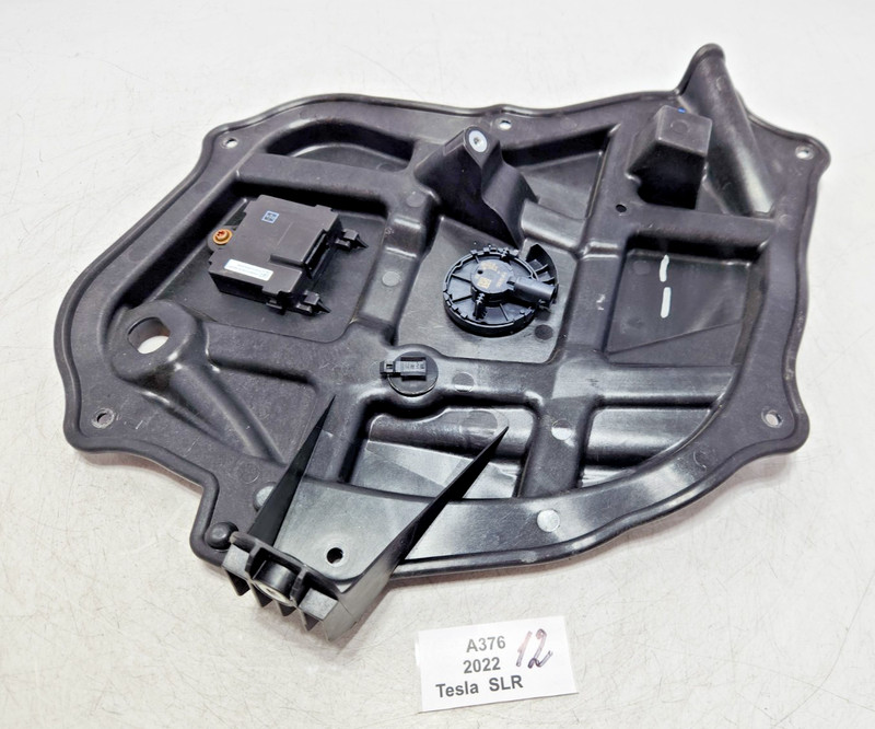 ✅ 2021-2025 OEM Tesla Model S Front Left Driver Side Door Closeout Panel
