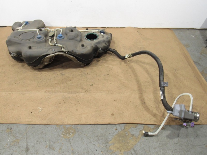 20-23 Mercedes GLE 53 C167 2021 3.0L Fuel Gas Reservoir Tank Assembly ;Y2:M