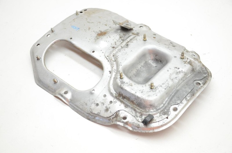 90-97 Nissan Pickup D21 6 Cylinder 4WD Transfer Case Cover