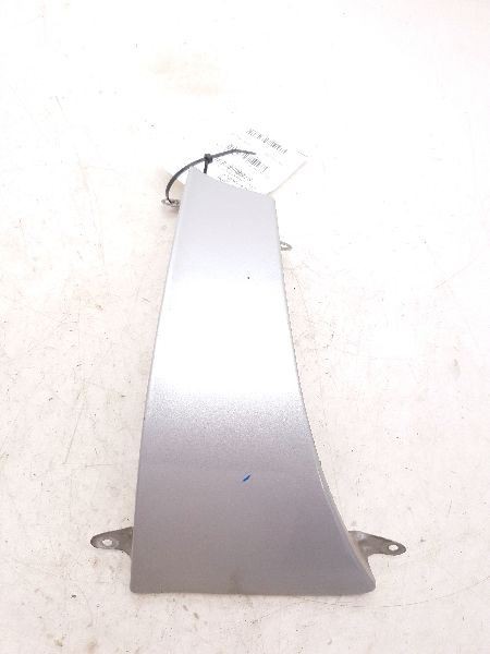 03 04 05 06 07 08 Toyota Corolla Bumper Filler Passenger Right Quarter Moulding