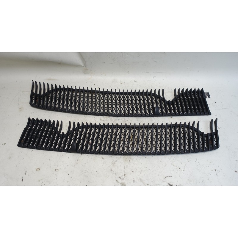 1978-1979 BMW E23 733i 7-Series Front Bonnet Hood Air Intake Grilles Pair OEM
