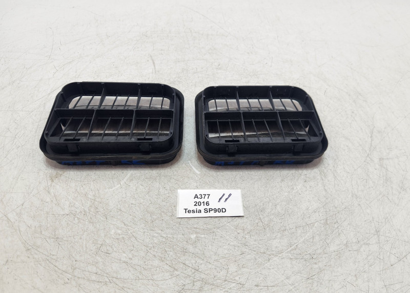 ✅12-20 OEM Tesla Model S Rear Right Passenger Ventilation Quarter Air Grille 19k