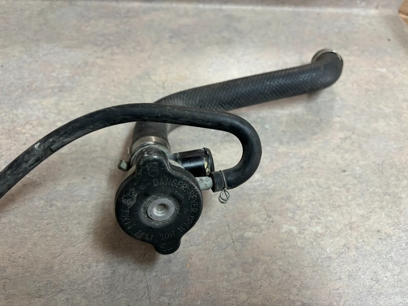 1991 Kawasaki Ninja ZX600C Thermostat Housing Coolant Cap Radiator ZX 600 A3