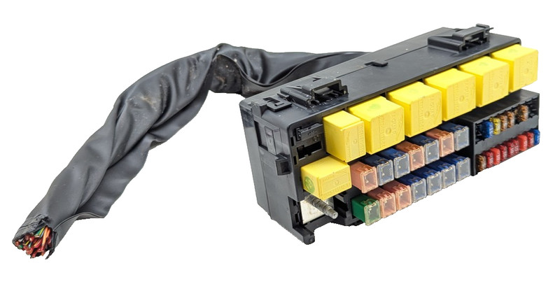 2000-2002 JAGUAR S-TYPE 3.0L FUSE RELAY BOXXW4T-14A003-A