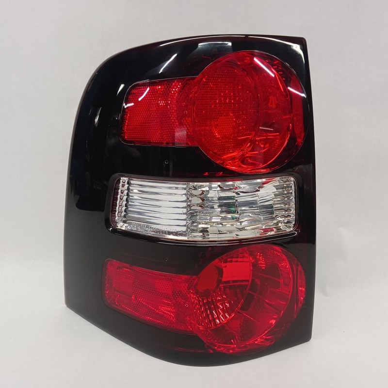 06-'10 FORD EXPLORER Left driver outer Taillight OEM Grade A!