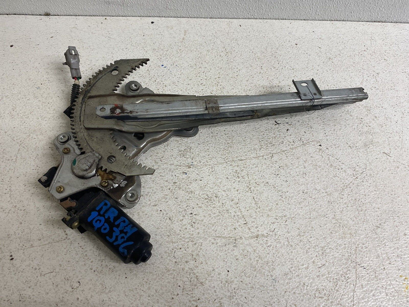 1991-1995 Toyota 4Runner Right Passenger Rear 85710-35020 Window Regulator Power