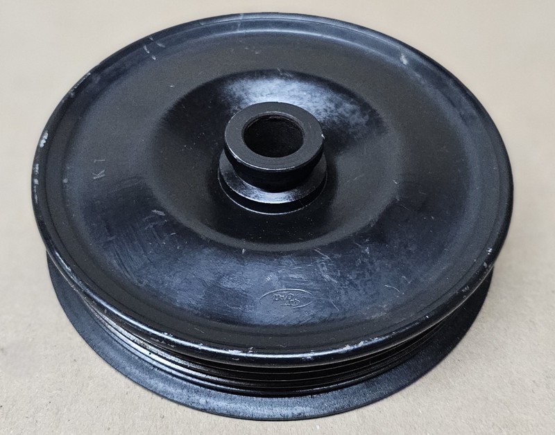 1987 OEM FORD 4.9L V6 F-SERIES TRUCK POWER STEERING PUMP PULLEY E7TA-3D673-EA