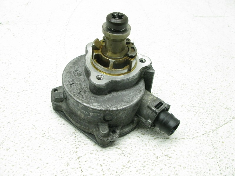 07-13 BMW E90 128i 323i 328i 528i X3 X5 Z4 ENGINE VACUUM PUMP OEM 032520