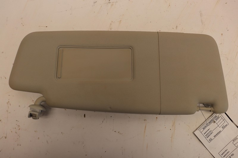 2012-2020 VOLKSWAGEN PASSAT RIGHT PASSENGER SIDE SUN VISOR CLOTH W/ MIRROR OEM