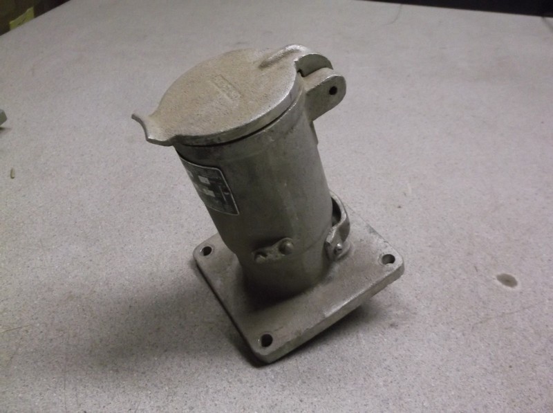 Appleton DT03034-125 Receptacle 30A 3-Wire 4-Pole, Style 2 *FREE SHIPPING*
