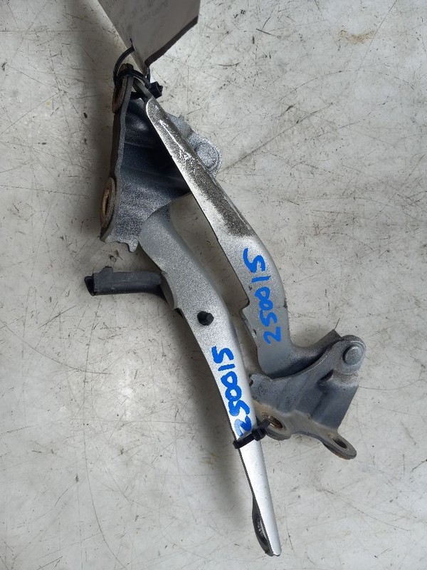 2006 TOYOTA PRIUS HOOD HINGE PAIR