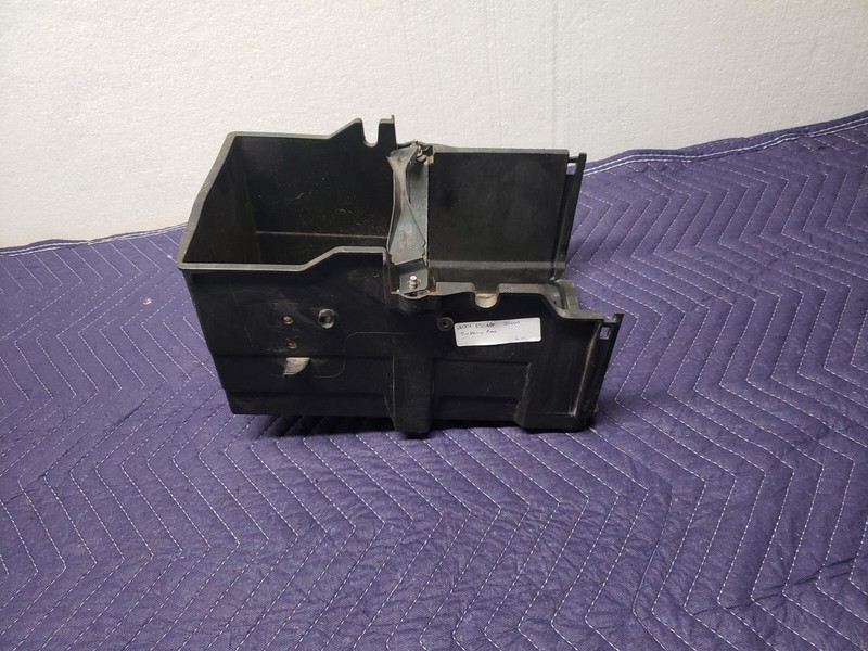 12 13 14 16 17 18 FORD FOCUS Battery Box Tray