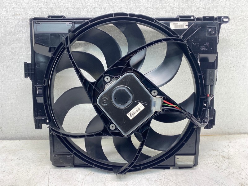 14-19 BMW F34 328 335 GT Engine Radiator Cooling Fan Shroud Assembly 600W OEM✅