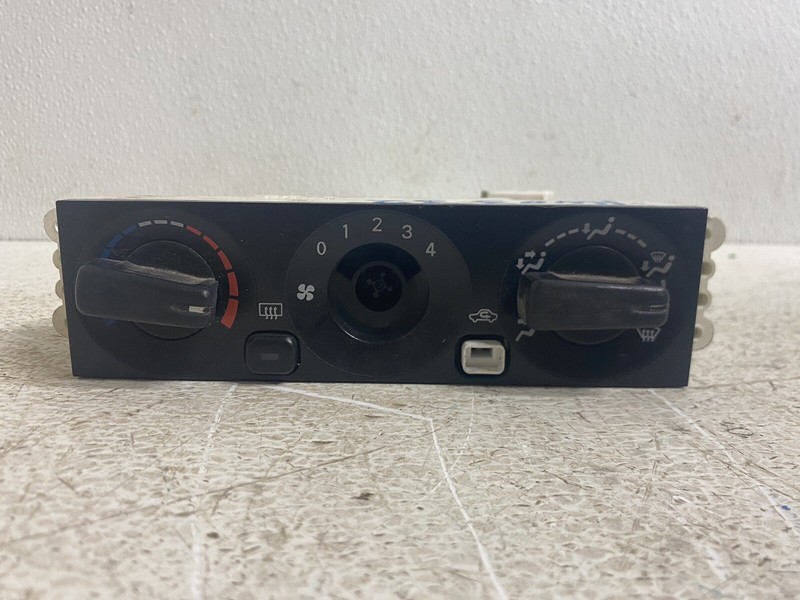 2000-2002 Mitsubishi Eclipse Heater A/C Temperature Climate Switch Panel HVAC