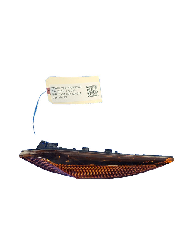 Used Oem Porsche Front Passenger Marker Light for 2011-2014 Cayenne 3.6L AWD