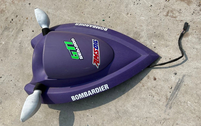 Sea-doo GTI 720 Front Purple Violet Hood 269501100 VERY NICE! FRESHWATER