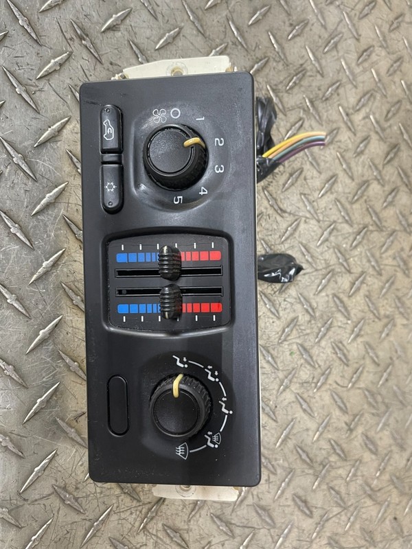 03-06 Chevy Silverado GMC Sierra Heater A/C Temp Climate Control Tested 15832313