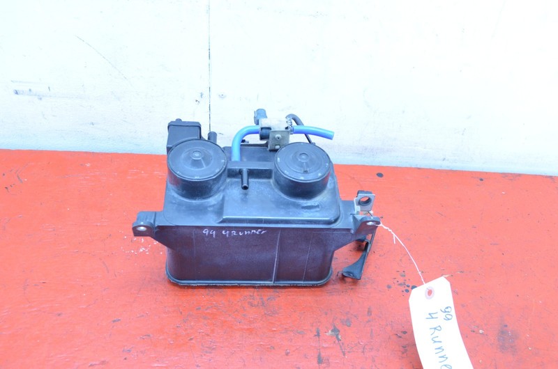 96-00 TOYOTA 4RUNNER 3.4L FUEL VAPOR CHARCOAL CANISTER OEM
