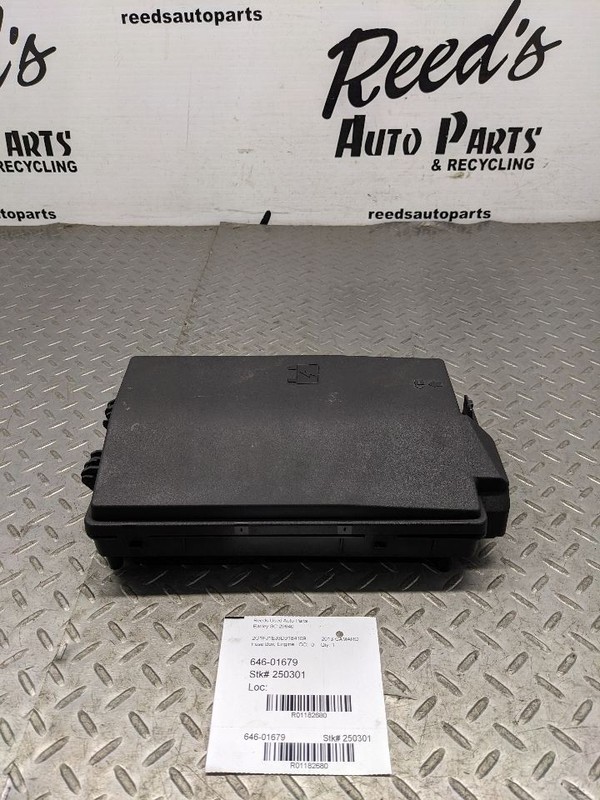 Fuse Box Engine VIN 3 8th Digit Opt Lfx Fits 12-15 CAMARO 1182680