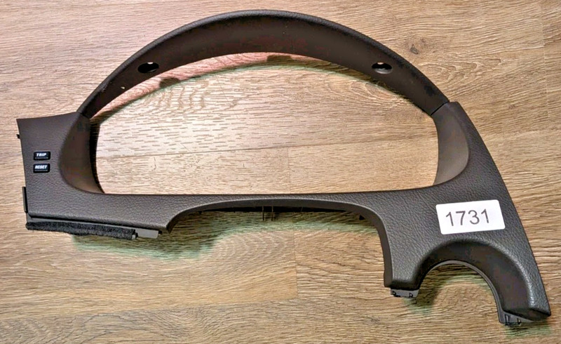 09-10 Hyundai Sonata Speedometer Dash Bezel 84832-3k500