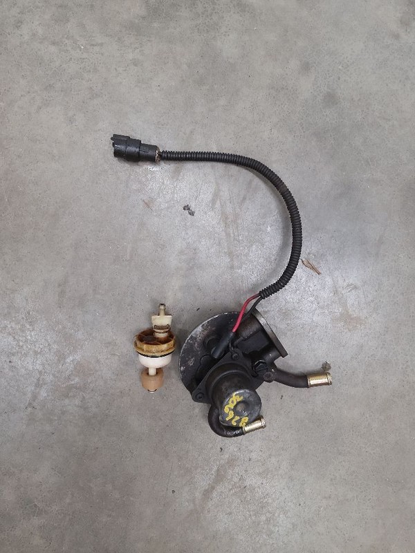 Fuel Pump Assembly Diesel Supply Pump Fits 01-04 SIERRA 2500 PICKUP 265412