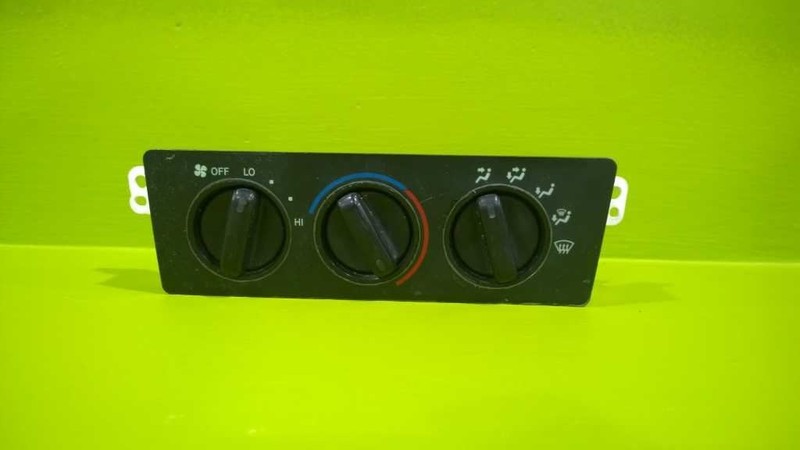95 96 AVALON XL TEMPERATURE CLIMATE CONTROL SWITCH OEM 3115-3