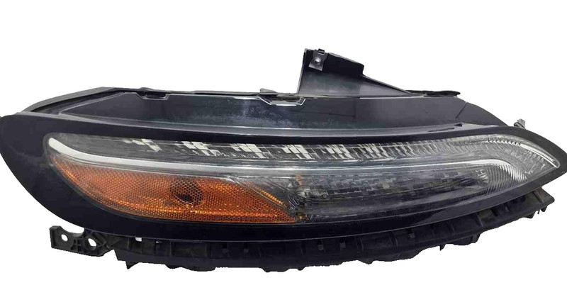 Jeep Cherokee RH Passenger Park Lamp Turn Signal Assembly 2017 Light Scratches