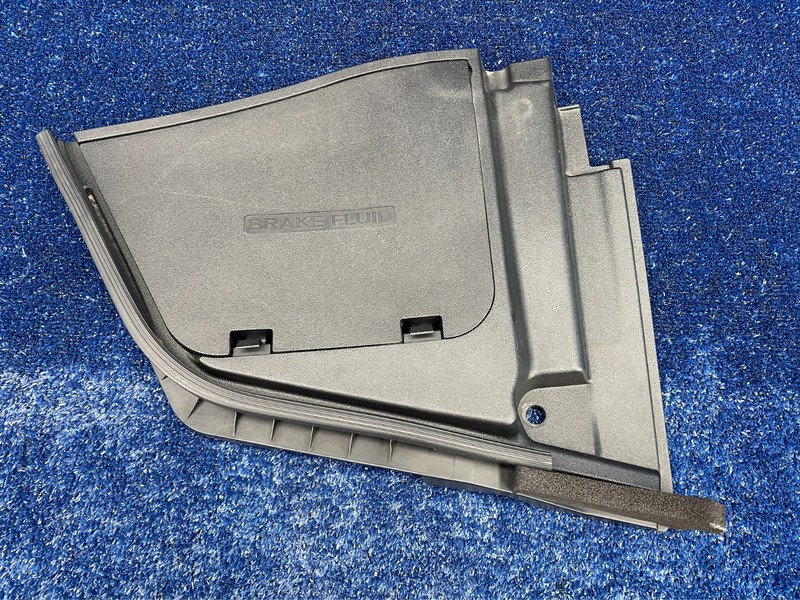 2014–2017 Infiniti Q50 Brake Fluid Cover Left Side Under Hood OEM 64895 4GF0A